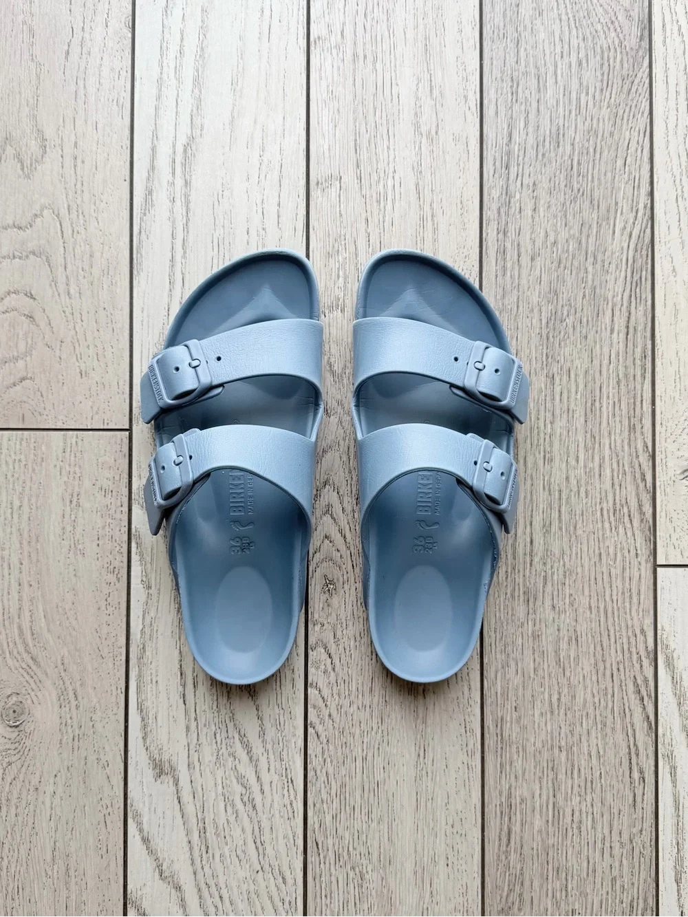 Women’s Birkenstock Arizona Blue Slide Sandals size 5-5 1/2